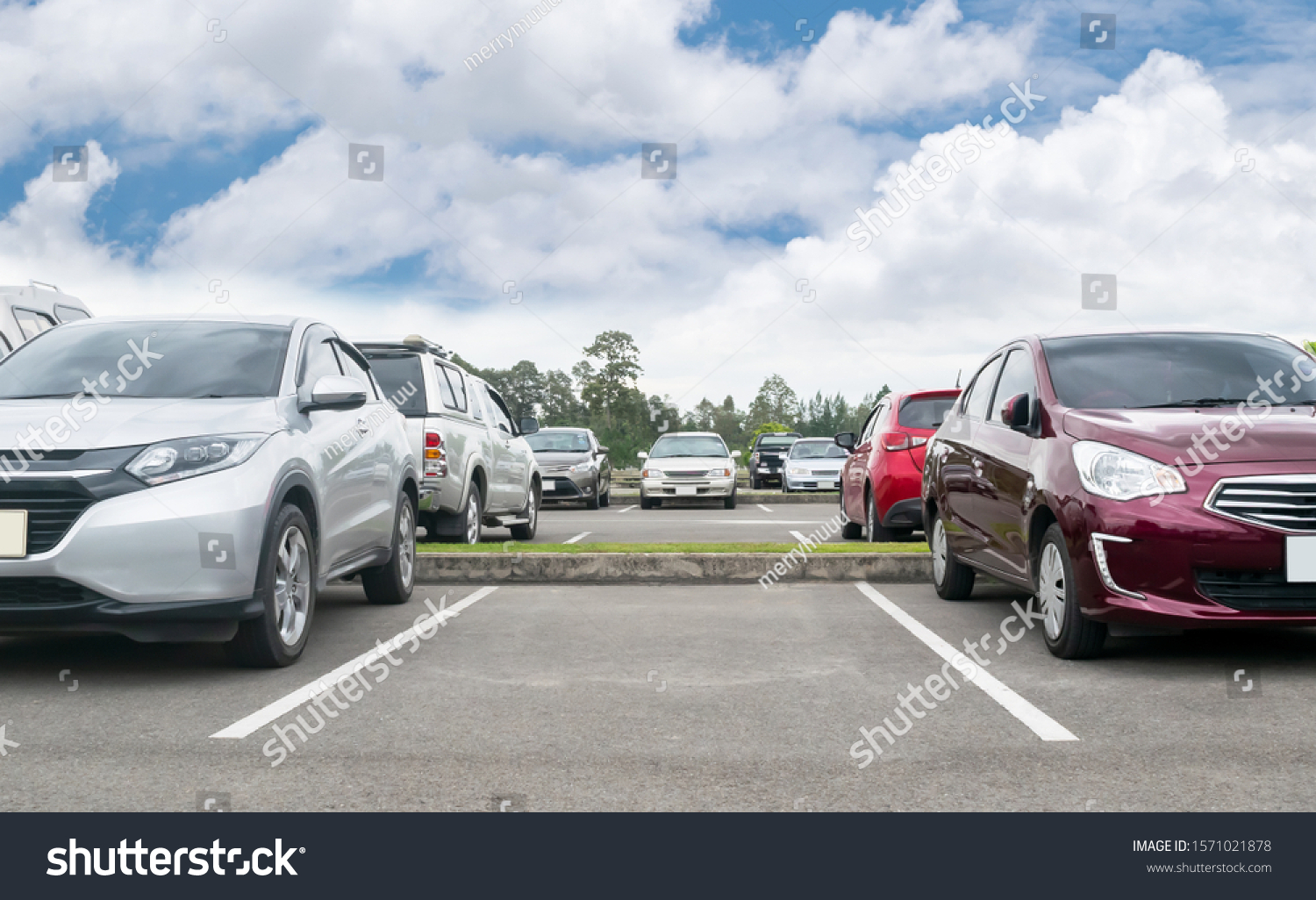 43,227 Parking outside Stock Photos, Images & Photography | Shutterstock