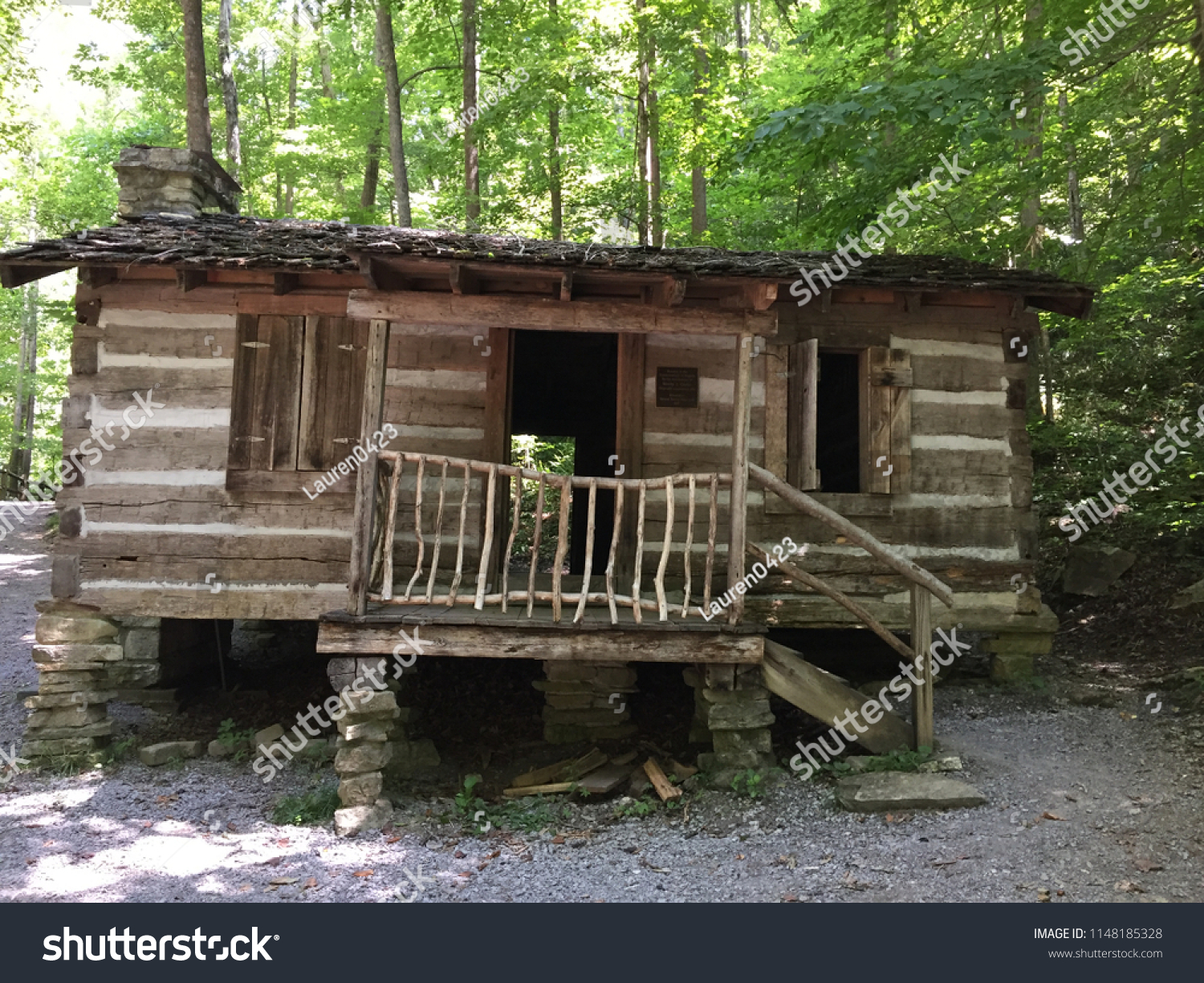 Cater Cabin Located Natural Tunnel State Stock Photo Edit Now