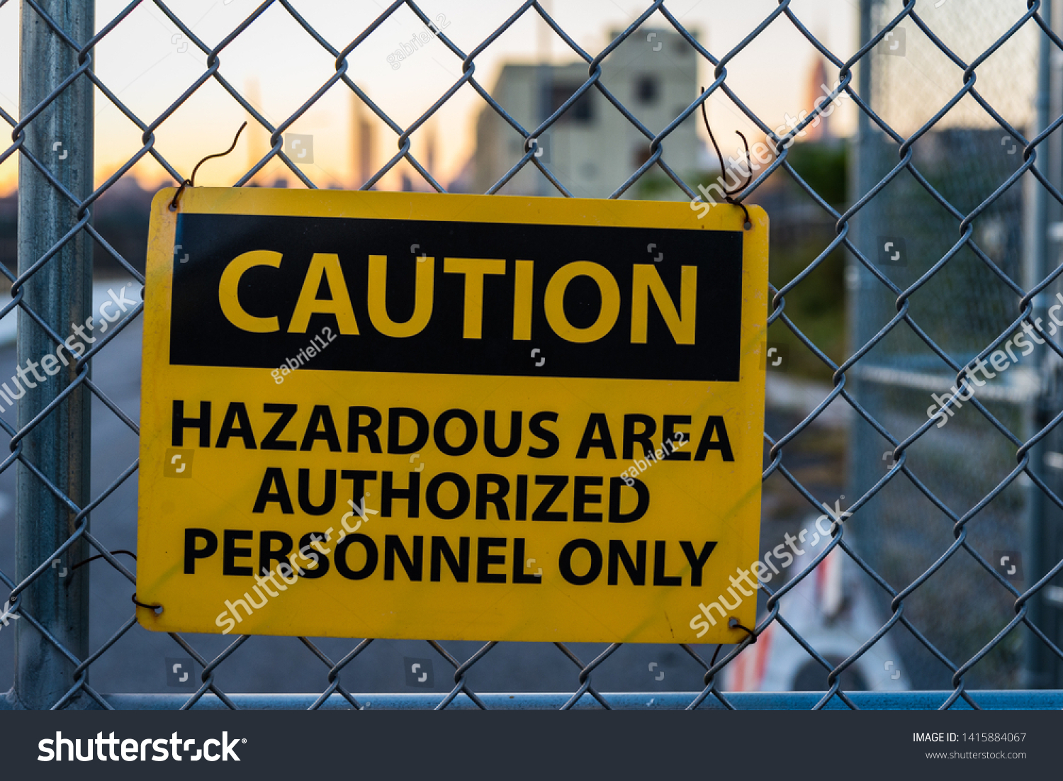 500,392 Safety signage Stock Photos, Images & Photography | Shutterstock