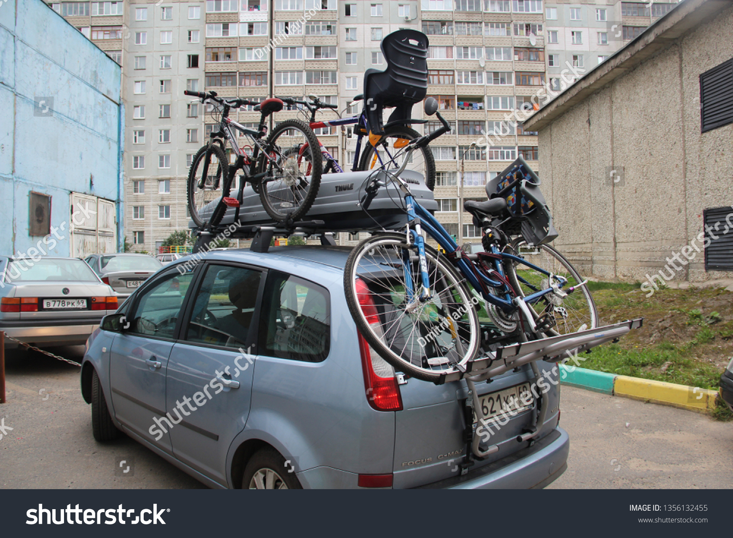 Ccar Bikes Roof Rack Ford Focus Stock Photo Edit Now 1356132455