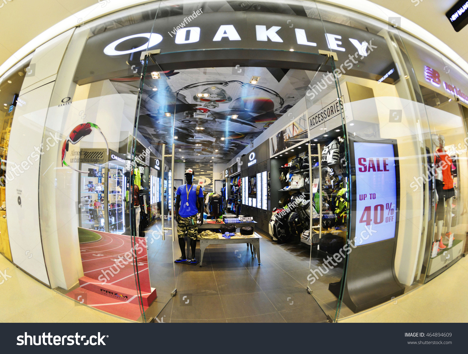 oakley store bangkok