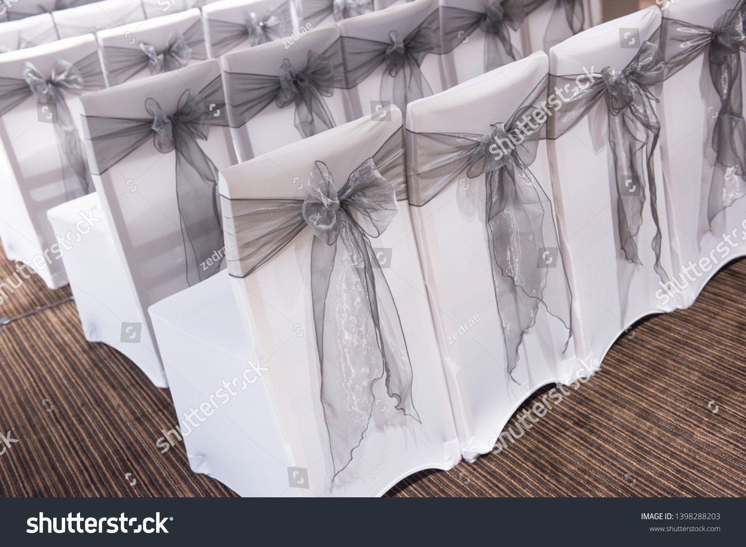 chair covers and bows