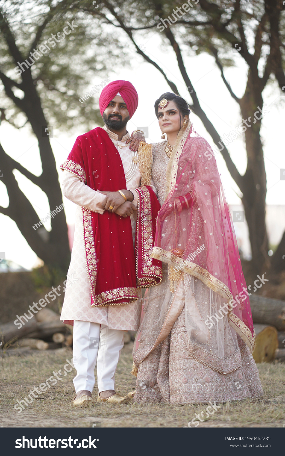 punjabi dress couple