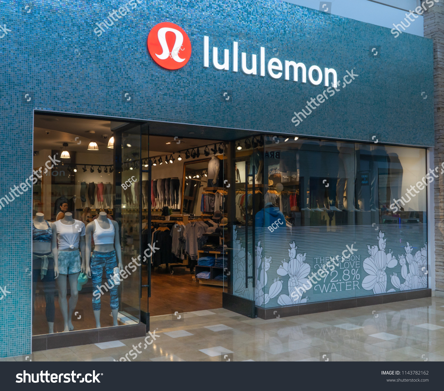 is lululemon a canadian company