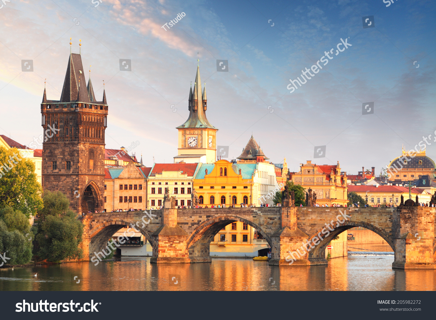 Foto Vltava río Charles Puente Praga República Checa enmarcado impresión 12x16 pulgadas 