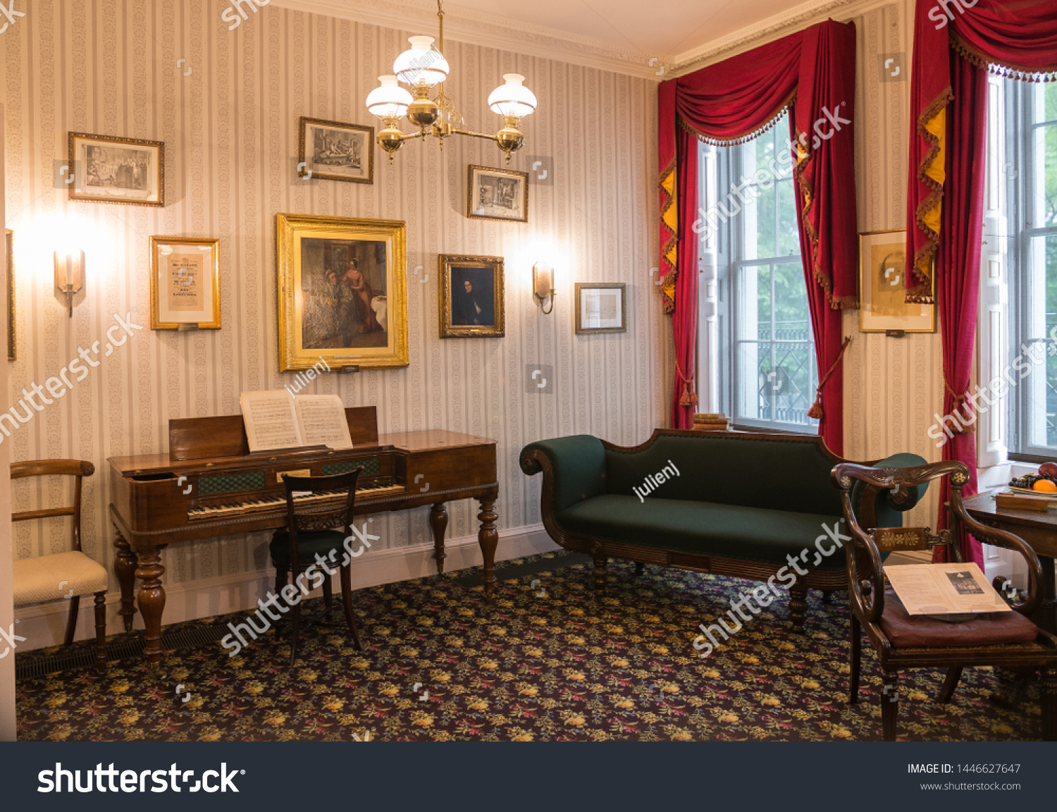 Charles Dickens Museum May 2019 Office Stock Photo Edit Now