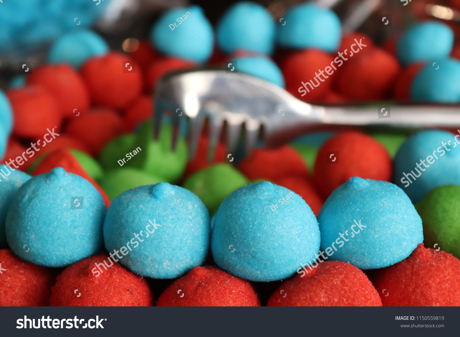 1 Red chevying gum Images, Stock Photos & Vectors Shutterstock