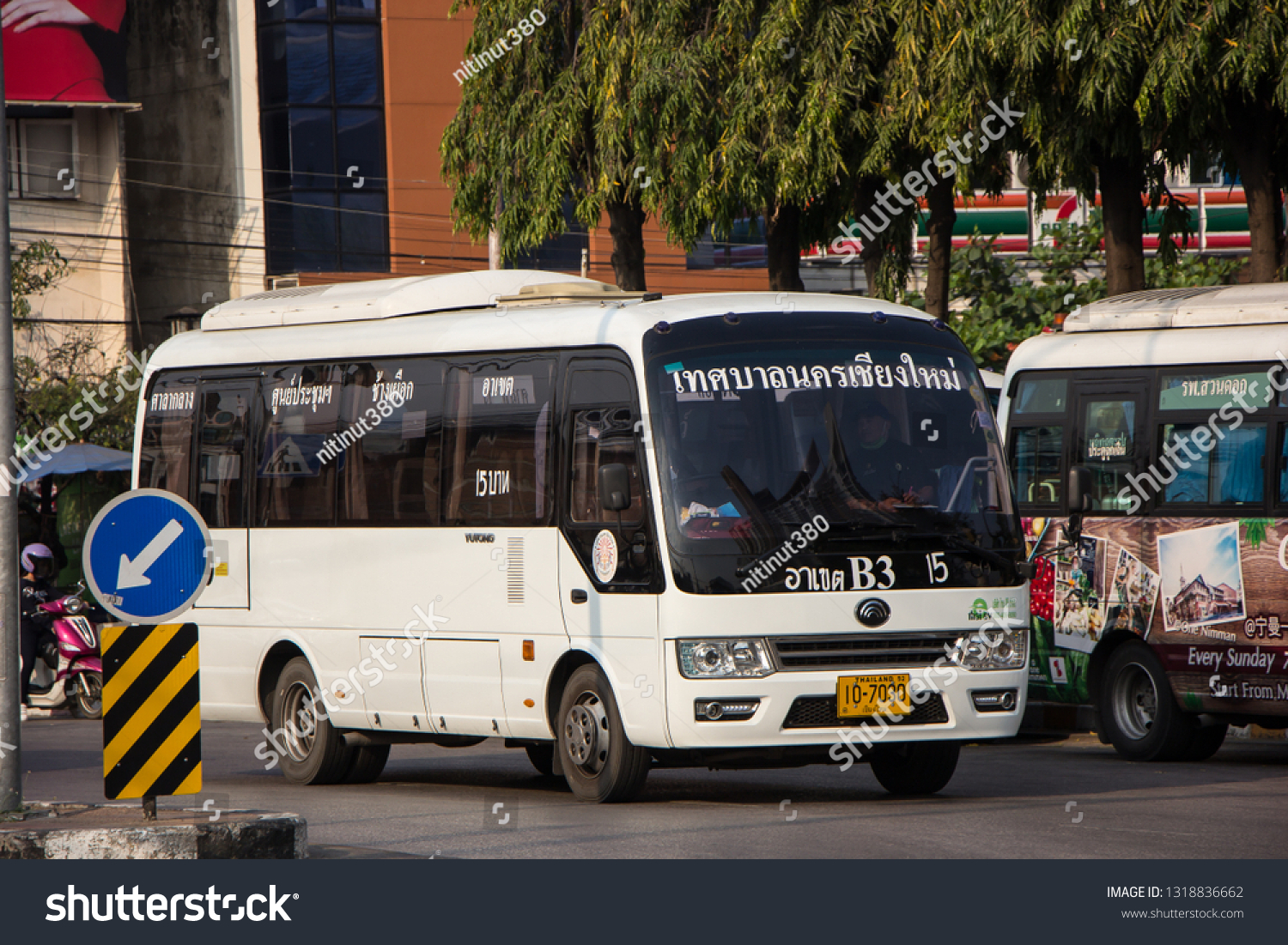 852 Thai mini bus Images, Stock Photos & Vectors | Shutterstock