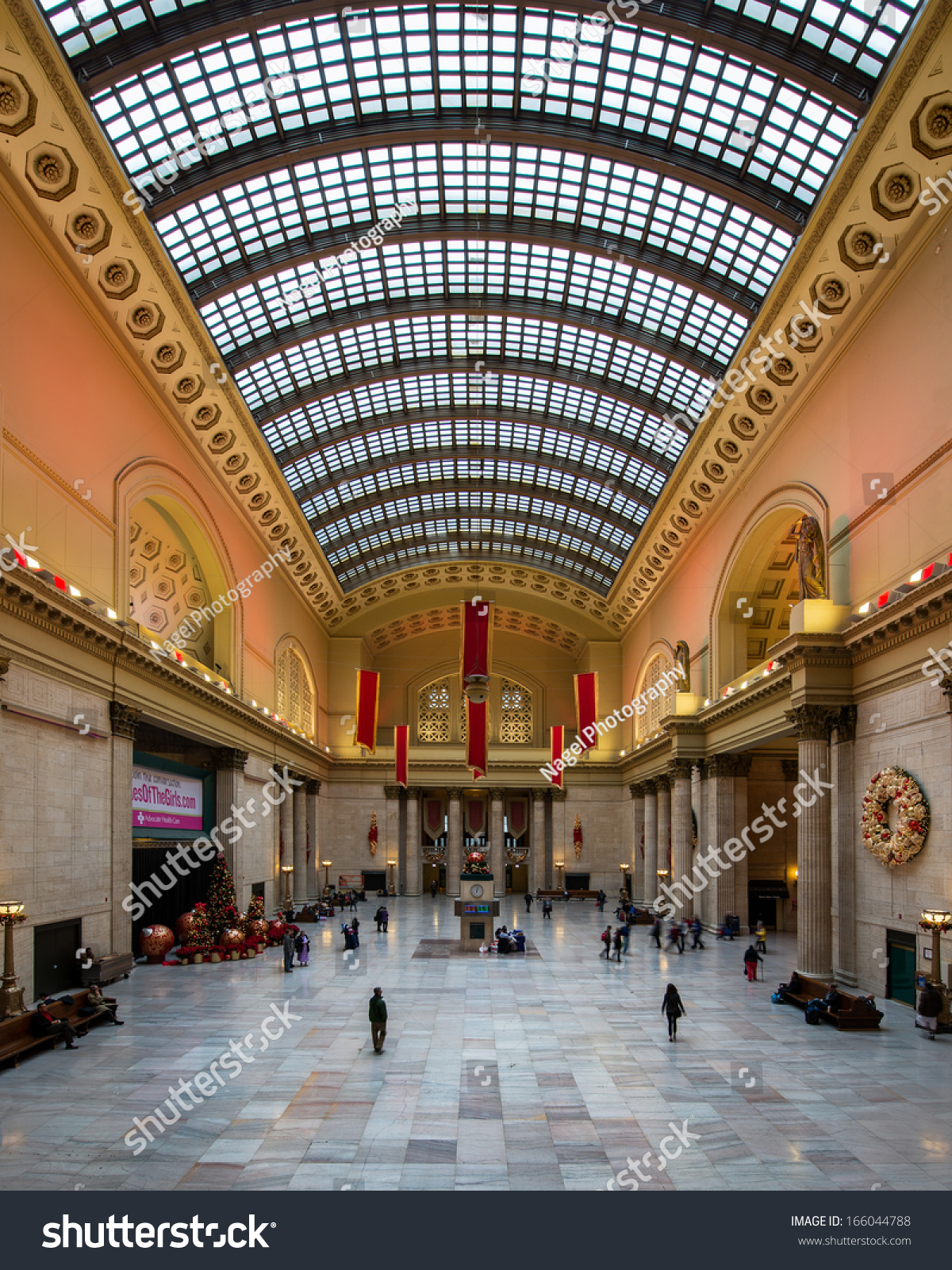 Chicago, Illinois - December 4: The Great Hall Inside Union Station On ...