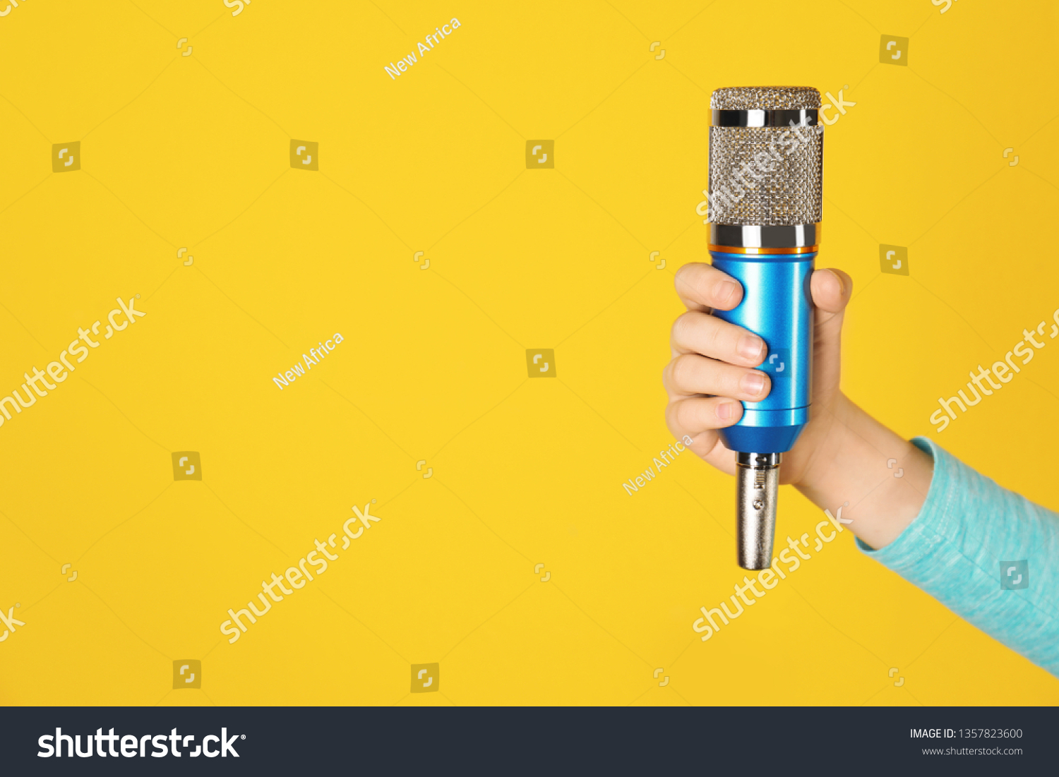 768 Kid holding mic Images, Stock Photos & Vectors | Shutterstock