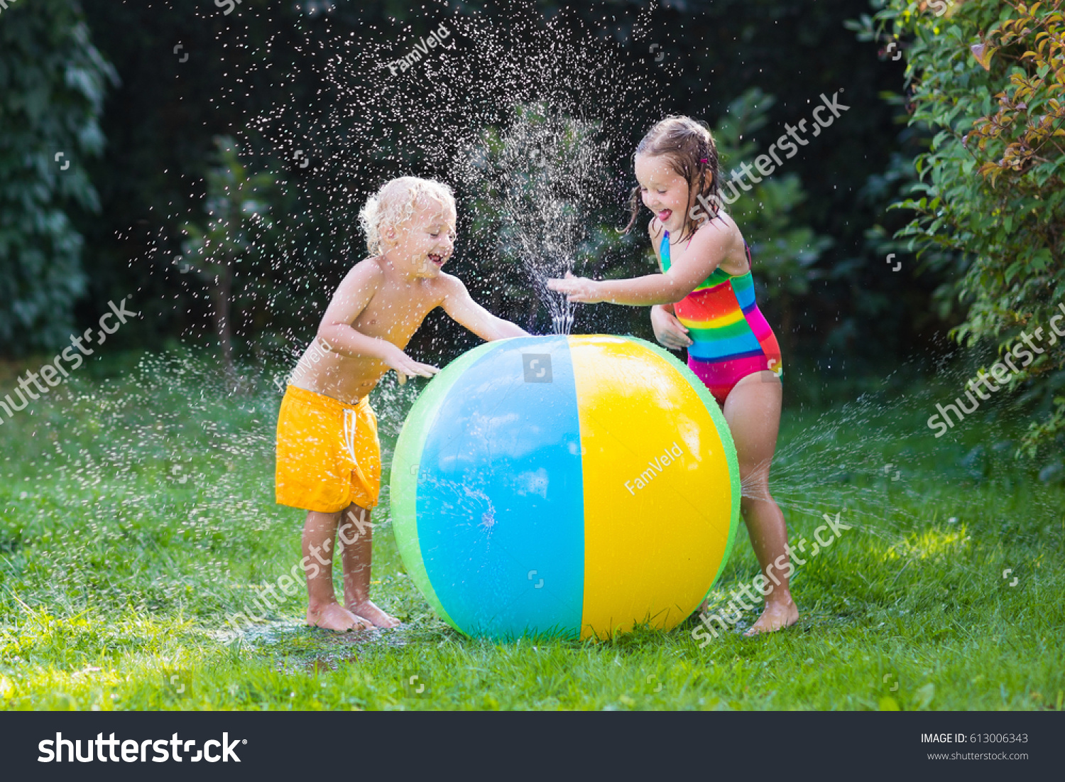 garden sprinkler toy