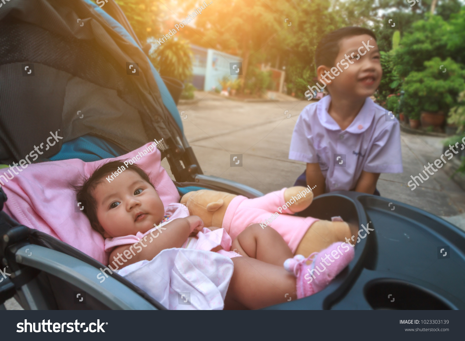 stroller for three month old