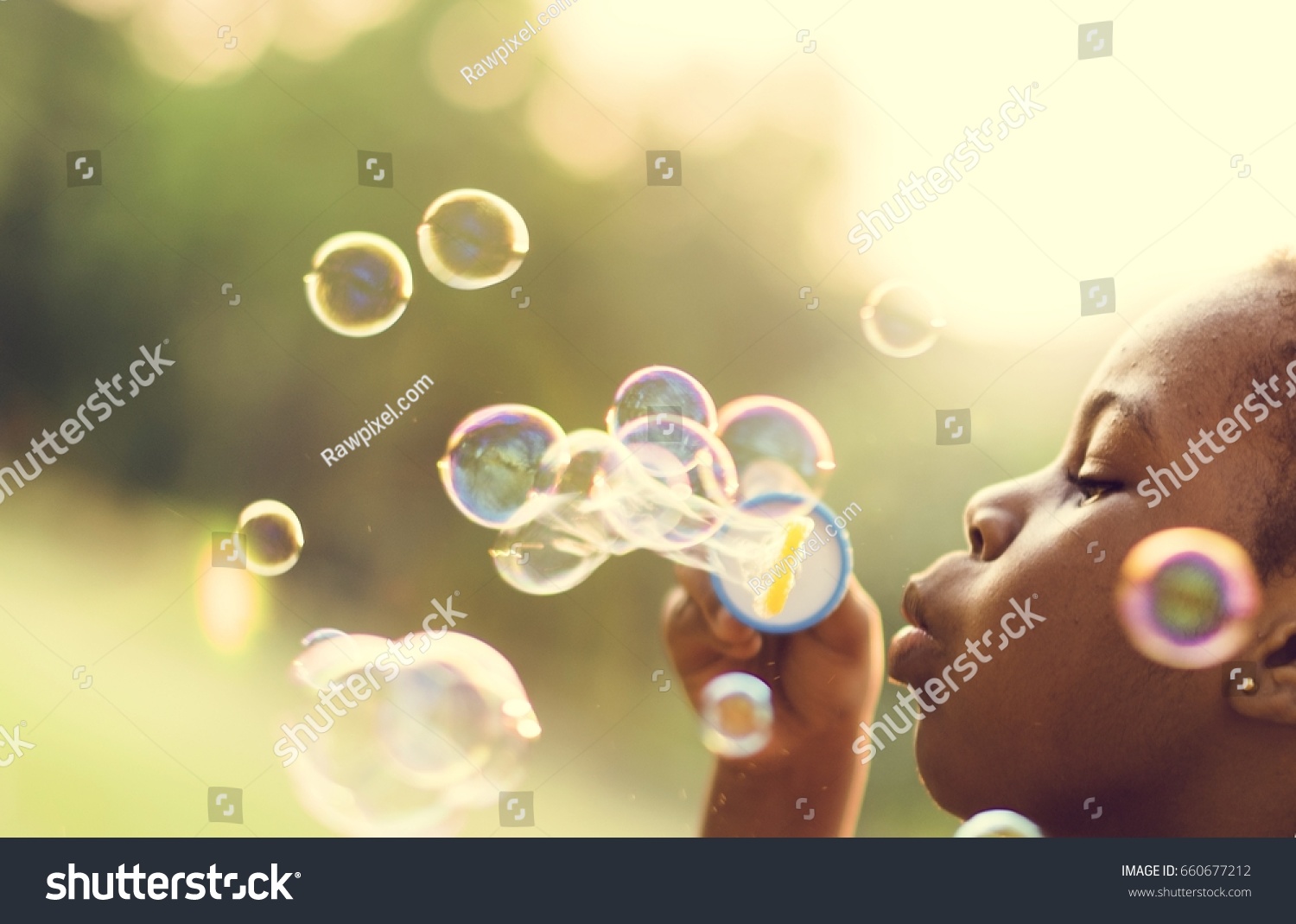 Children Playing Bubbles Park Stock Photo 660677212 Shutterstock