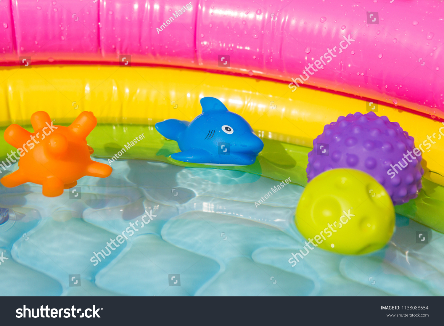 children's inflatable pool toys