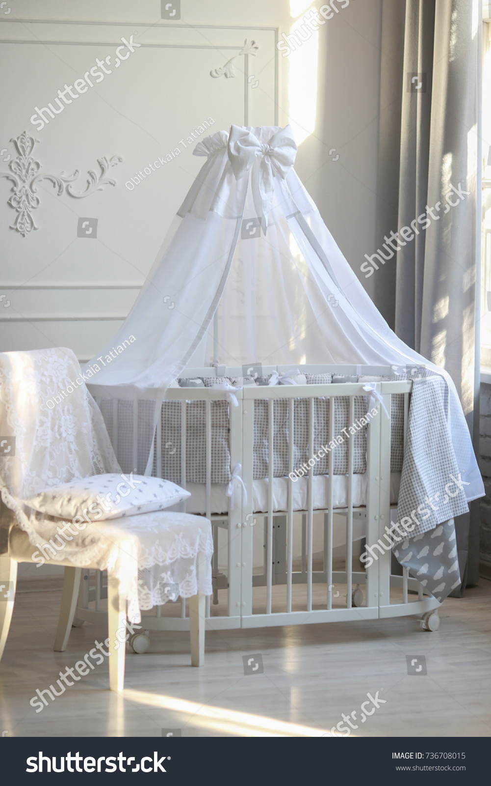 white oval crib