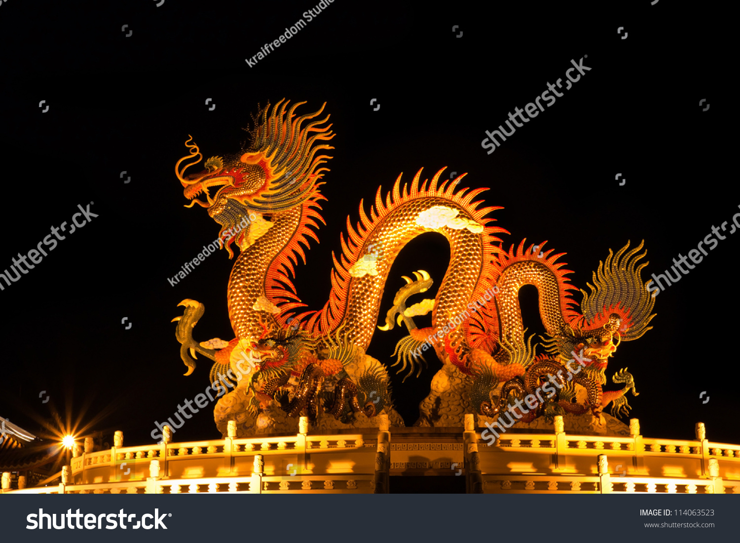 Chinese Style Dragon Statue Night Light Stock Photo 114063523 ...