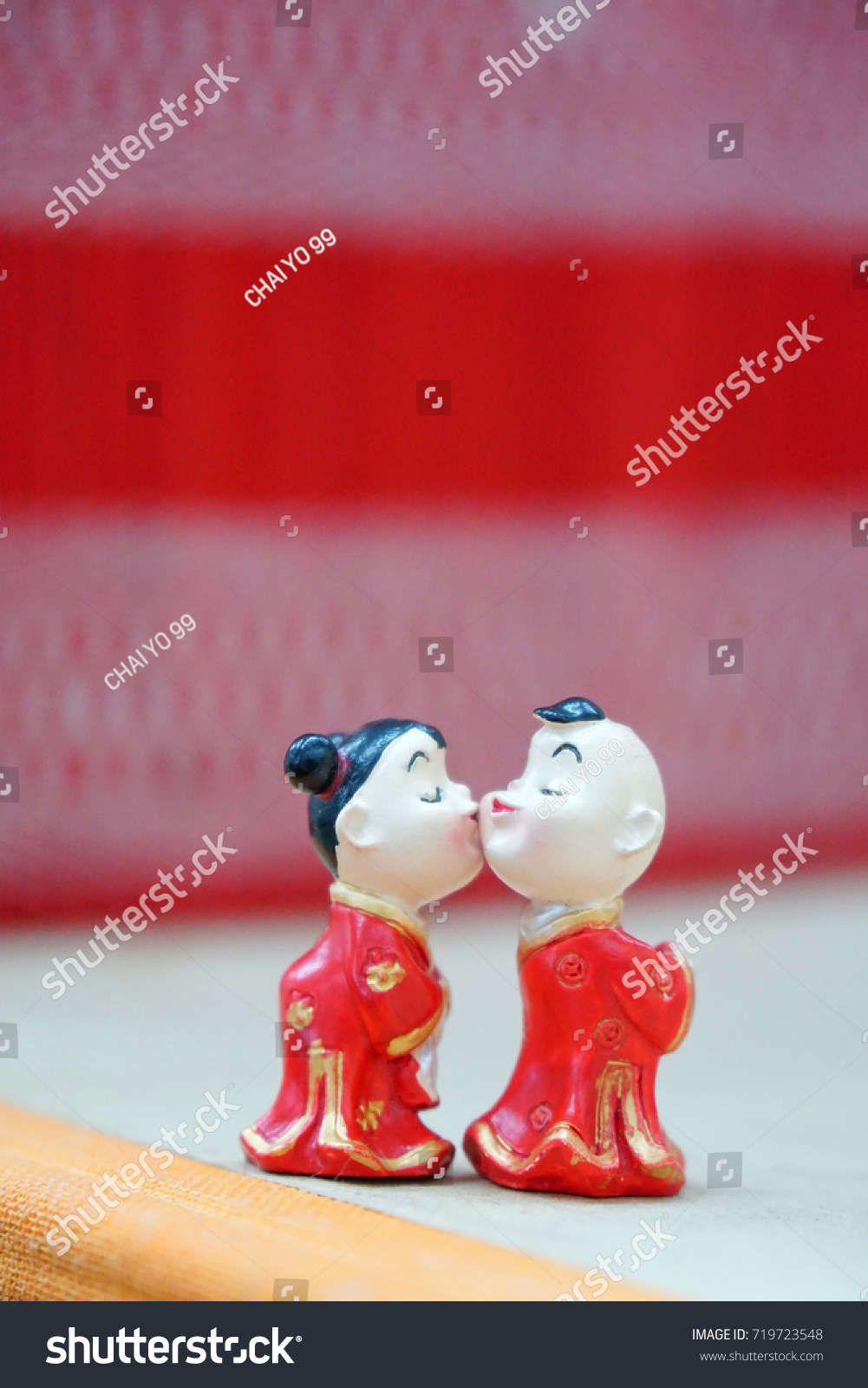 chinese wedding dolls