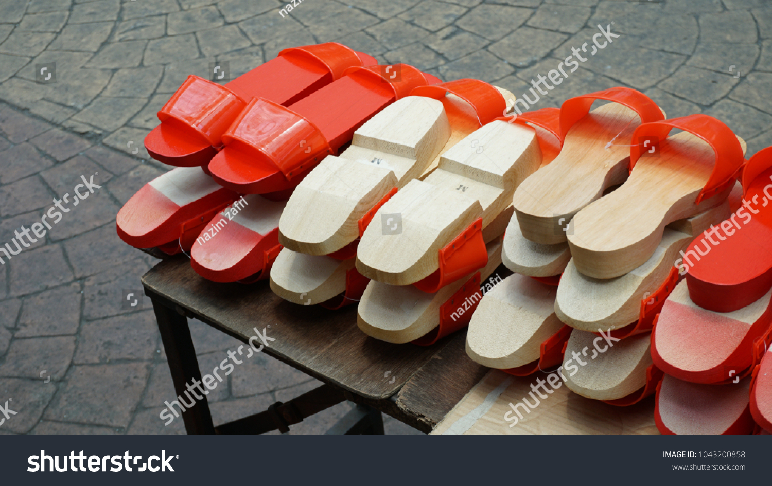 chinese clogs