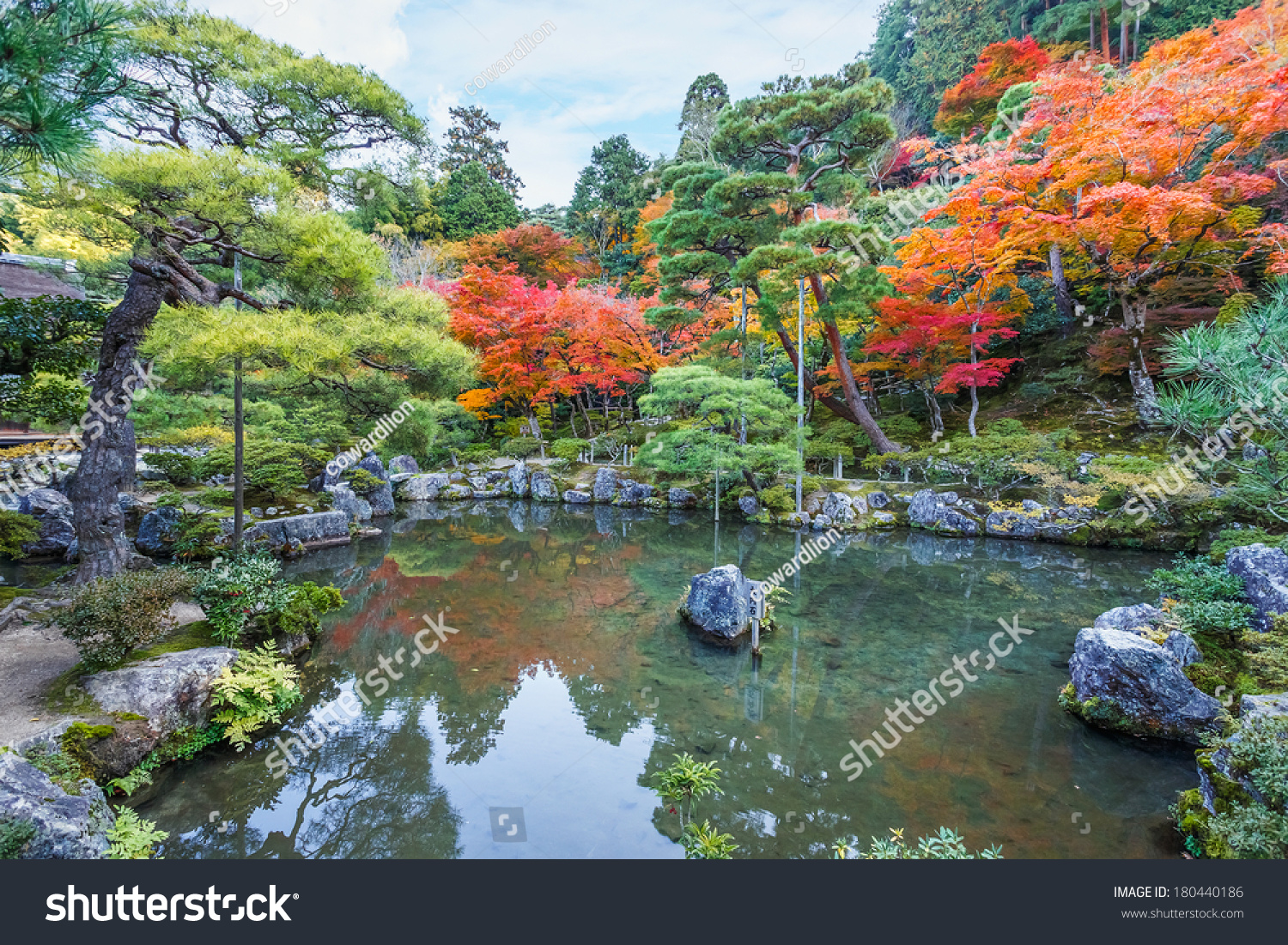 Chisen-Kaiyushiki, Pond-Stroll Garden In Ginkaku-Ji Temple In Kyoto ...