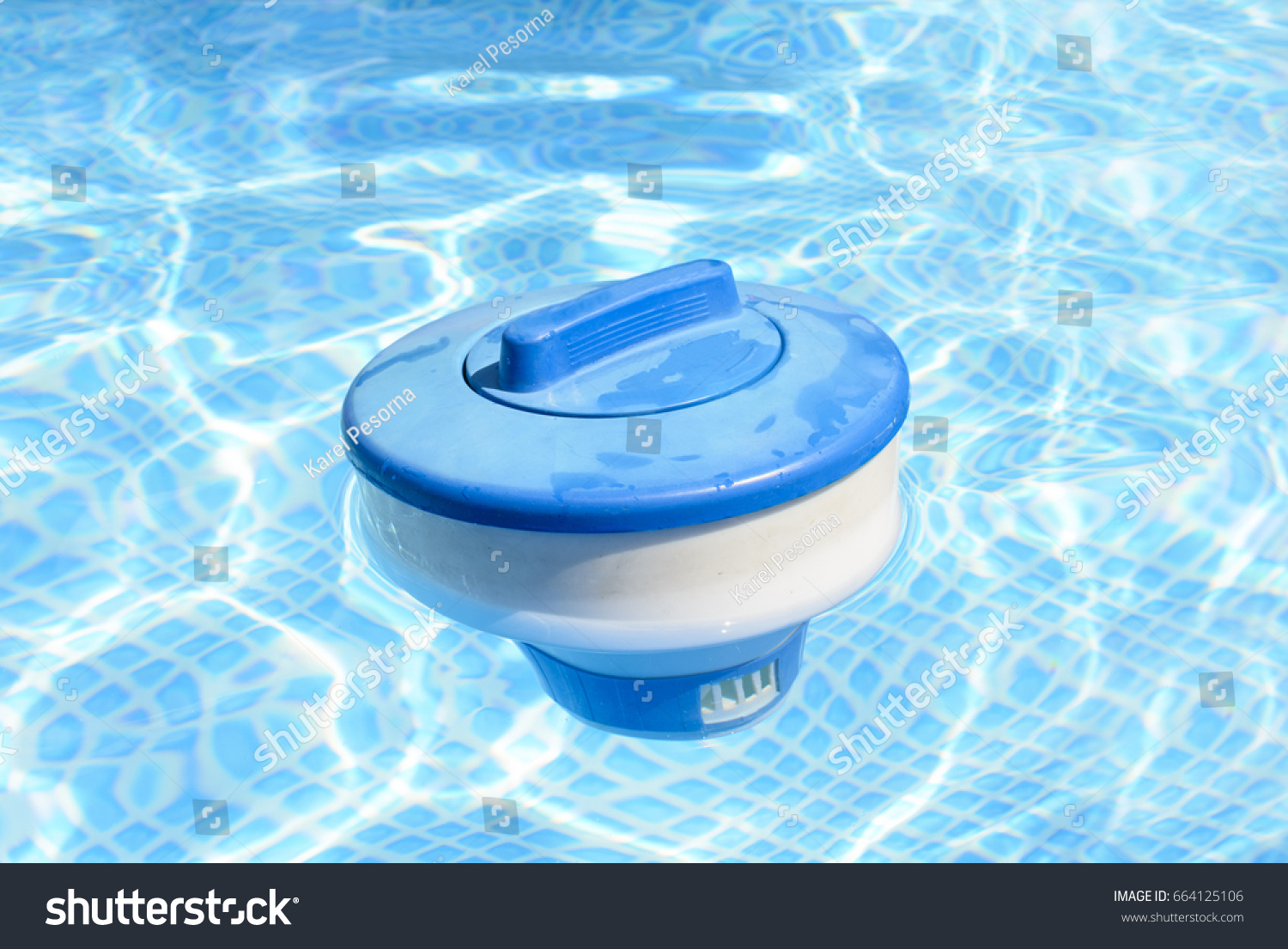 Swimming Pool Scrubber & Dispenser