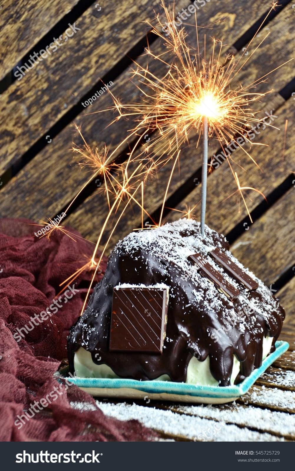 Chocolate Cake Log Cabin Cake Stock Photo Edit Now 545725729