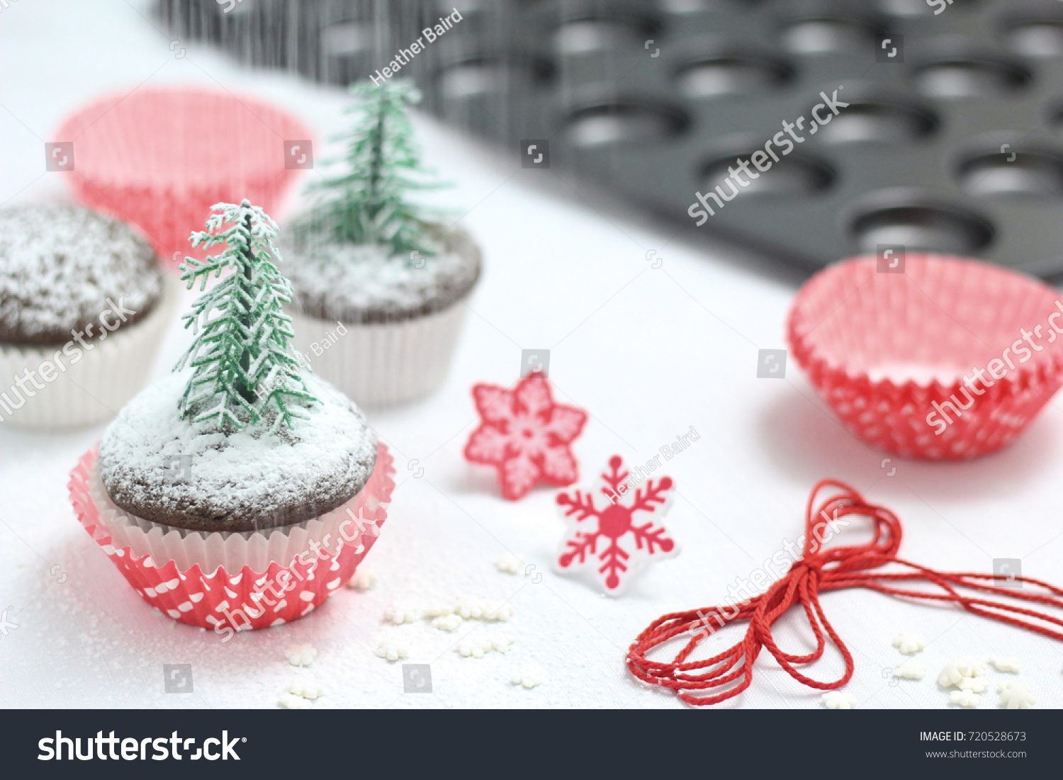 Christmas Cupcakes With Tree Toppers Christmas Cupcakes With Tree Toppers