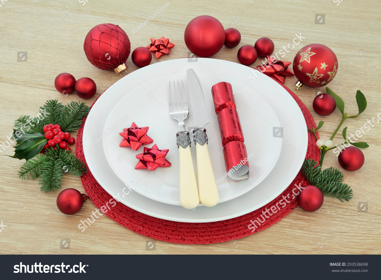 Christmas Dinner Place Setting With Plates, Antique Cutlery, Red ...