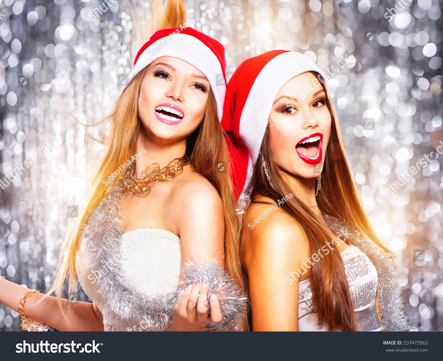 girls christmas party