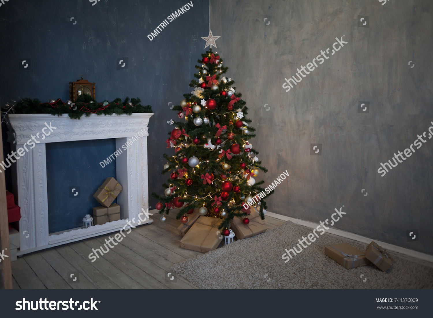 Christmas great tree with presents and lights best photo Christmas great tree with presents and lights new photo