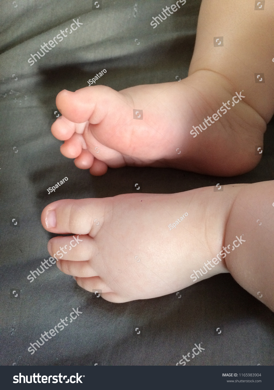 chubby feet baby