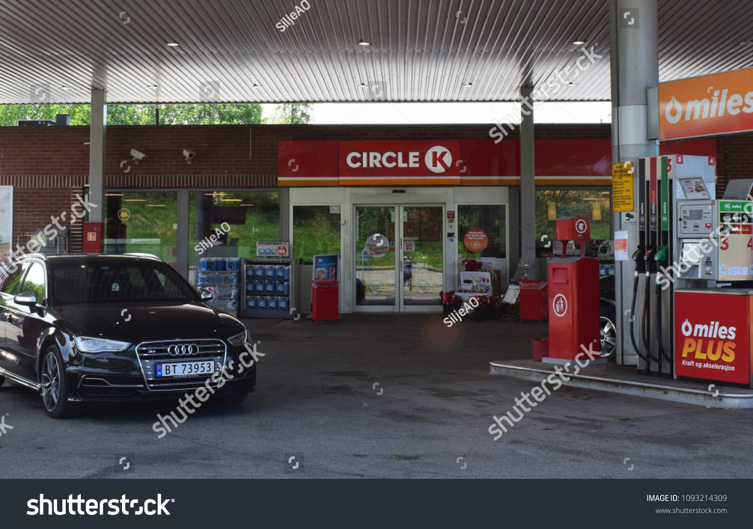 Circle K Sign Building Gas Station Stock Photo Edit Now