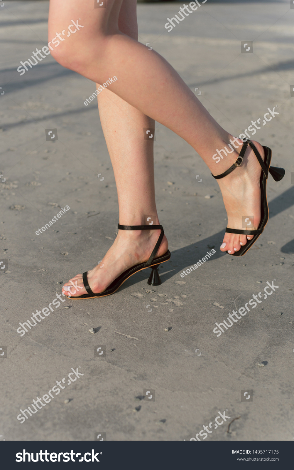 nude black shoes