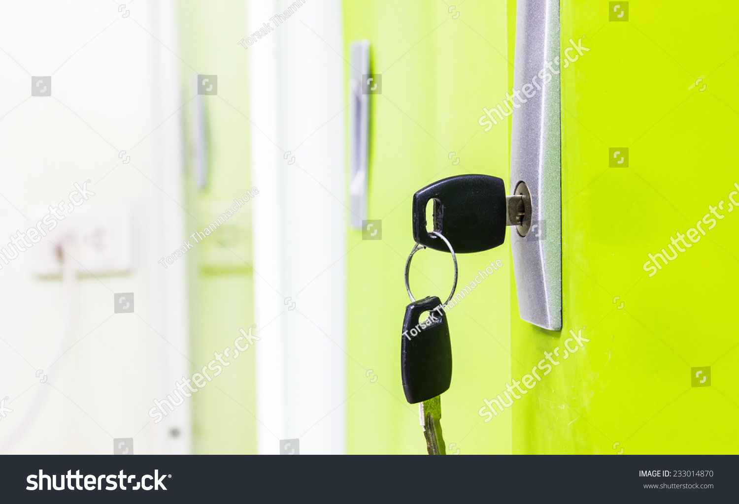 Lock up stock options