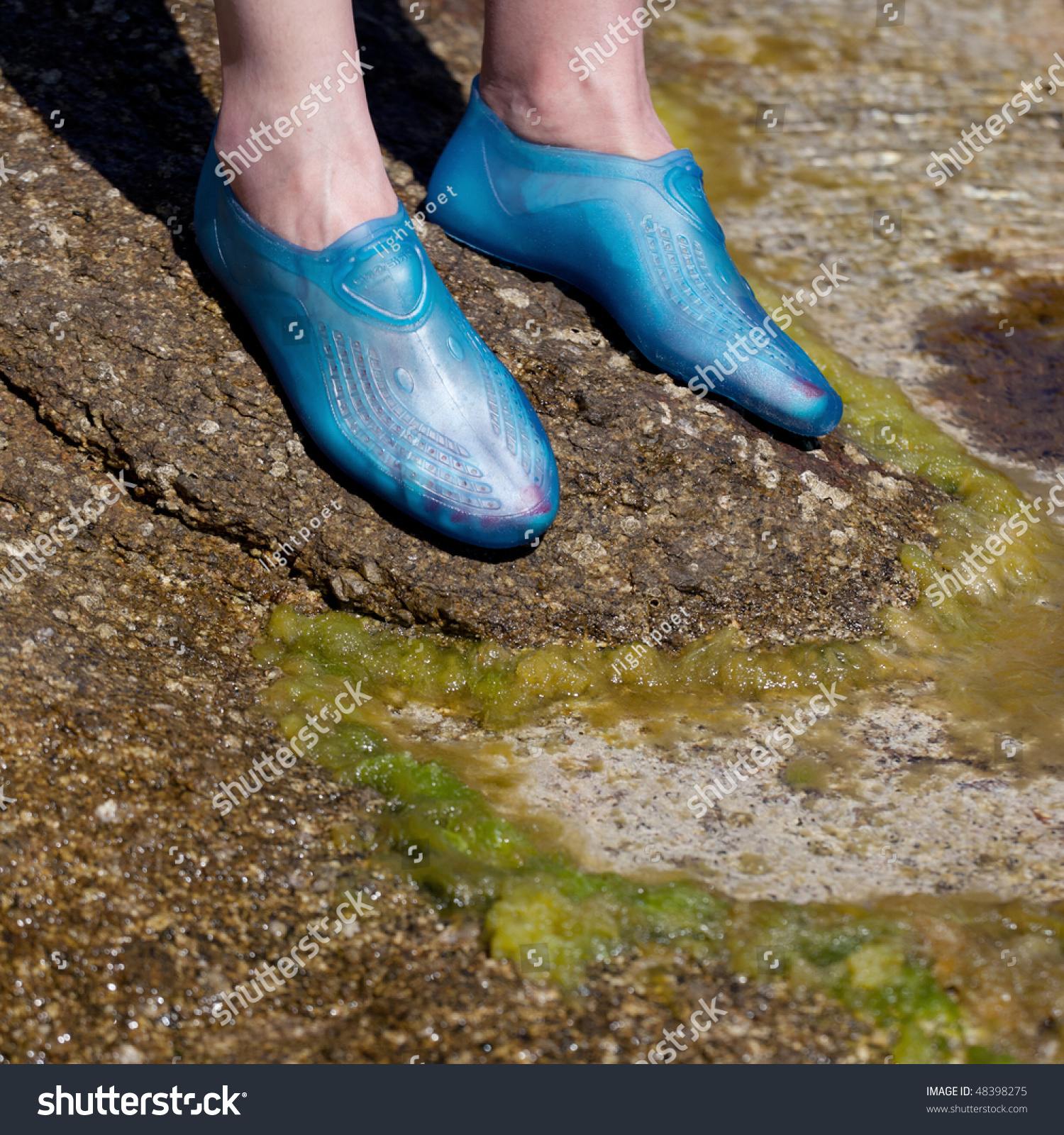 shoes to wear on rocky beaches