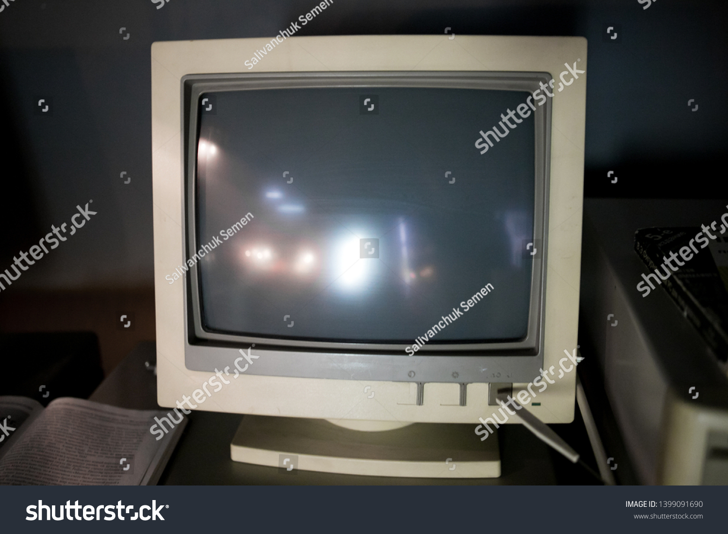 1,555 Crt computer monitor Images, Stock Photos & Vectors | Shutterstock