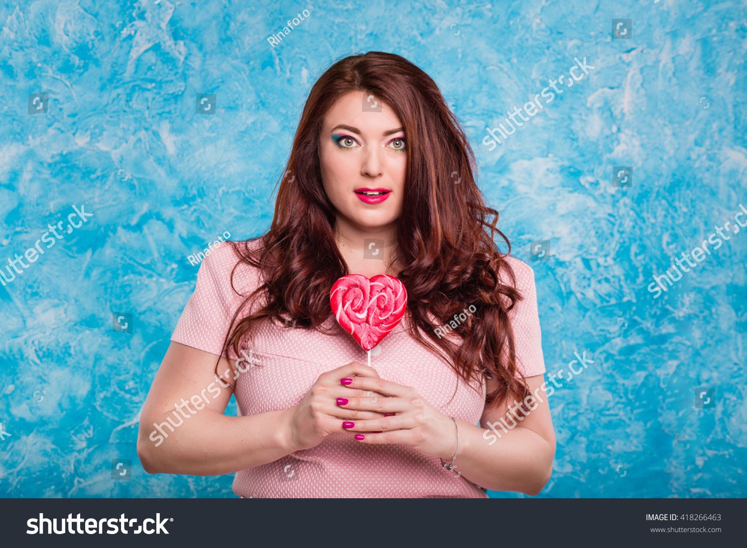 Nude Pics Of Silk Smitha Plump redhead pics