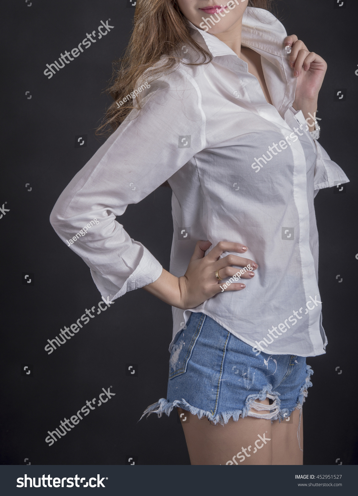 girls wearing white shirt