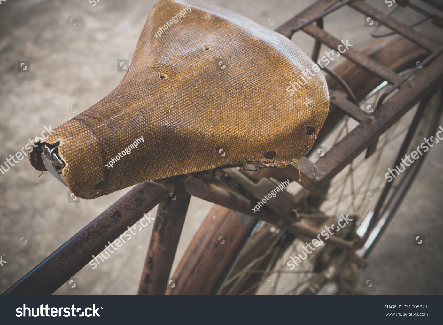 vintage bicycle seat