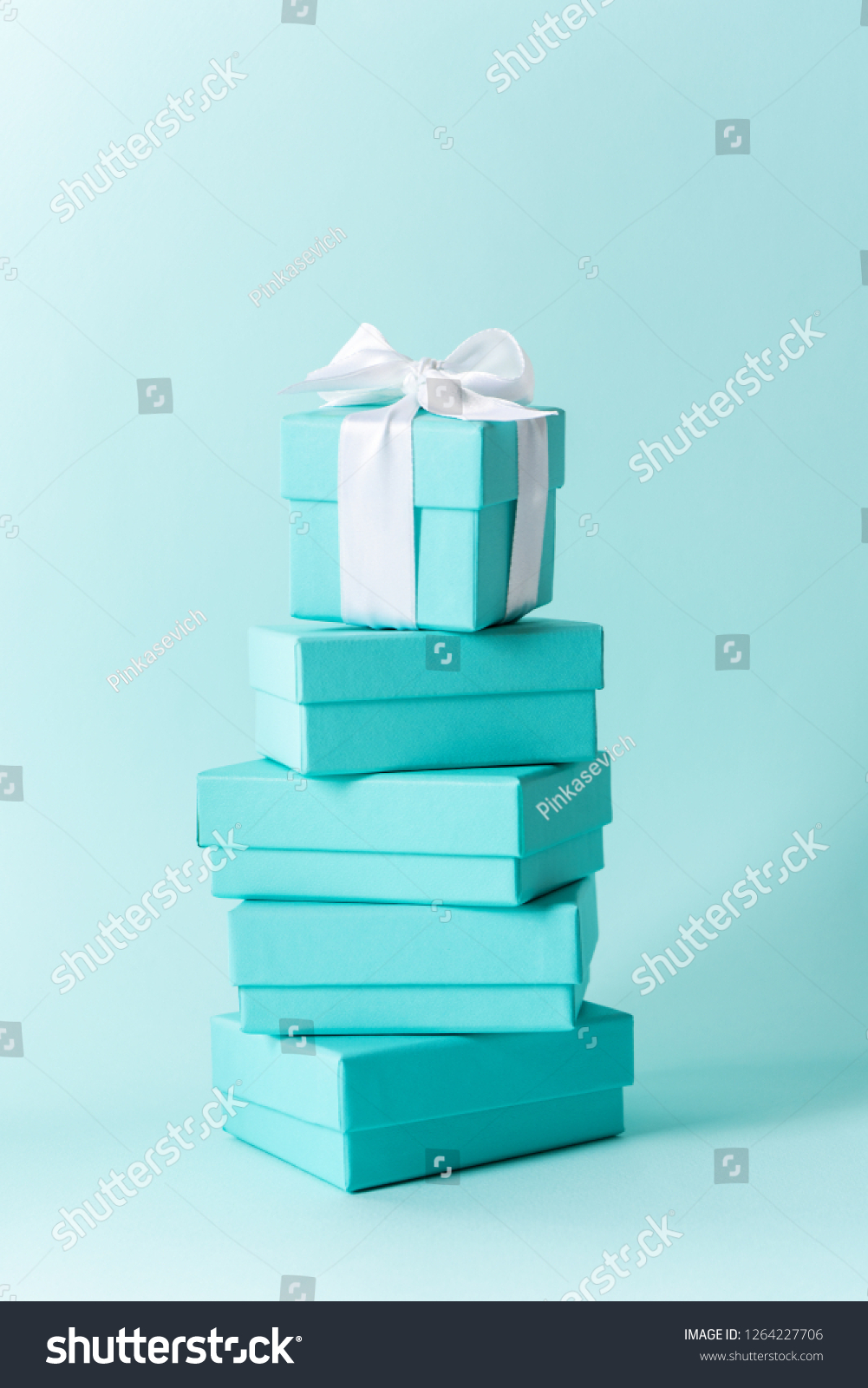 tiffany blue colored gifts