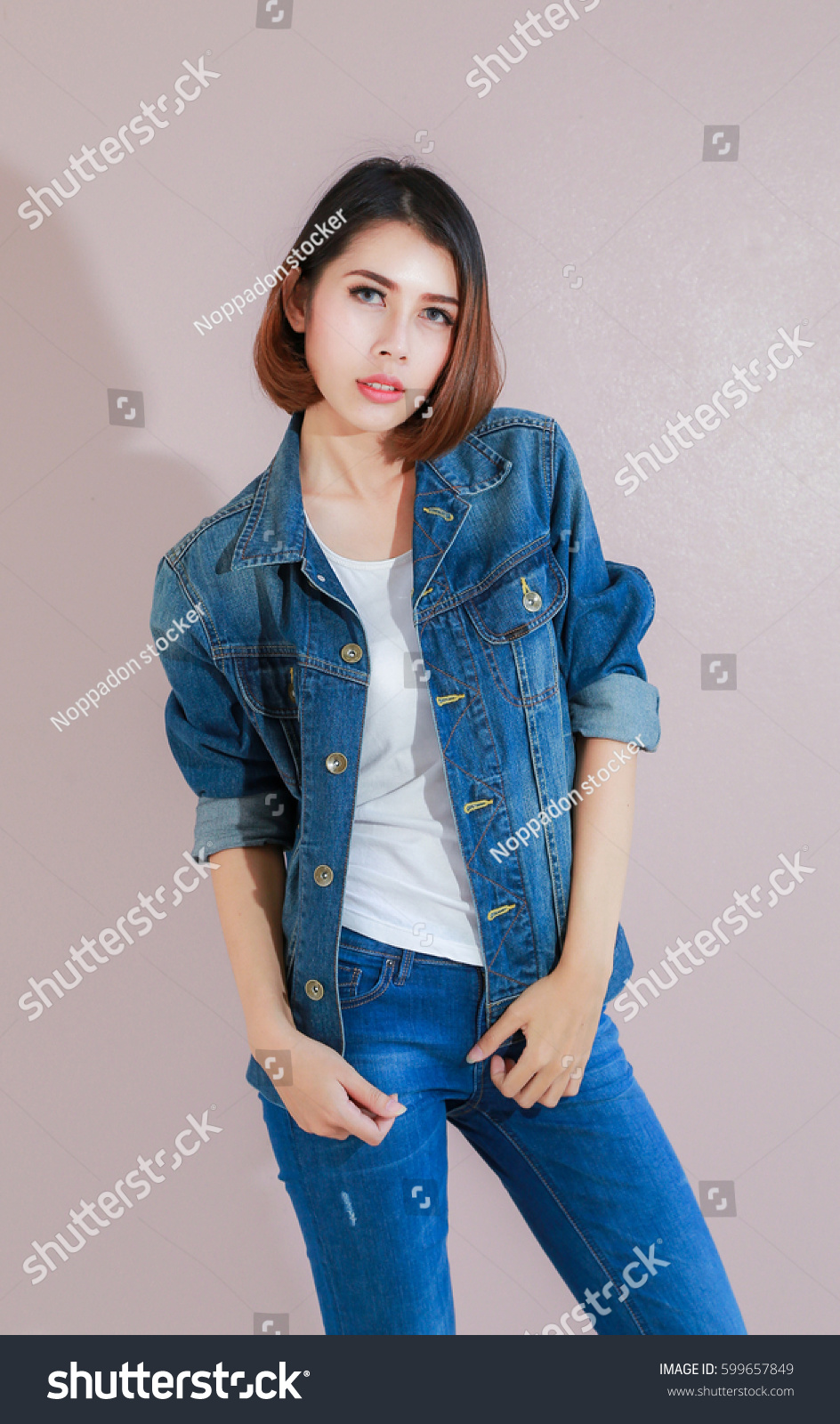 Closeup Asian Woman Casual Outfits Standing Stock Photo 599657849 |  Shutterstock
