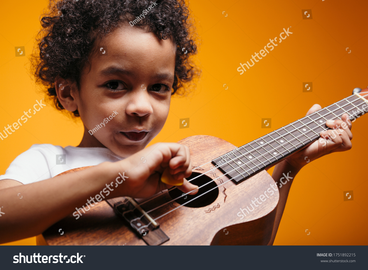 4,888 Ukulele kids Images, Stock Photos & Vectors | Shutterstock