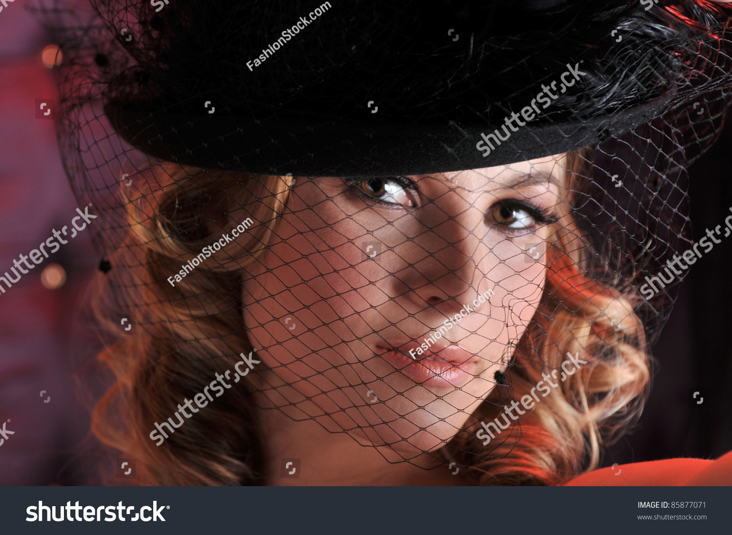 Closeup Portrait Sexy Lingerie Model Posing Foto De Stock 85877071 Shutterstock 7805