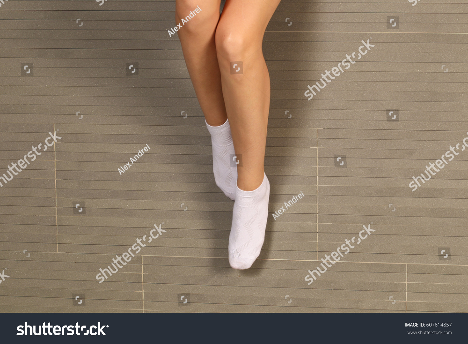 women feet socks