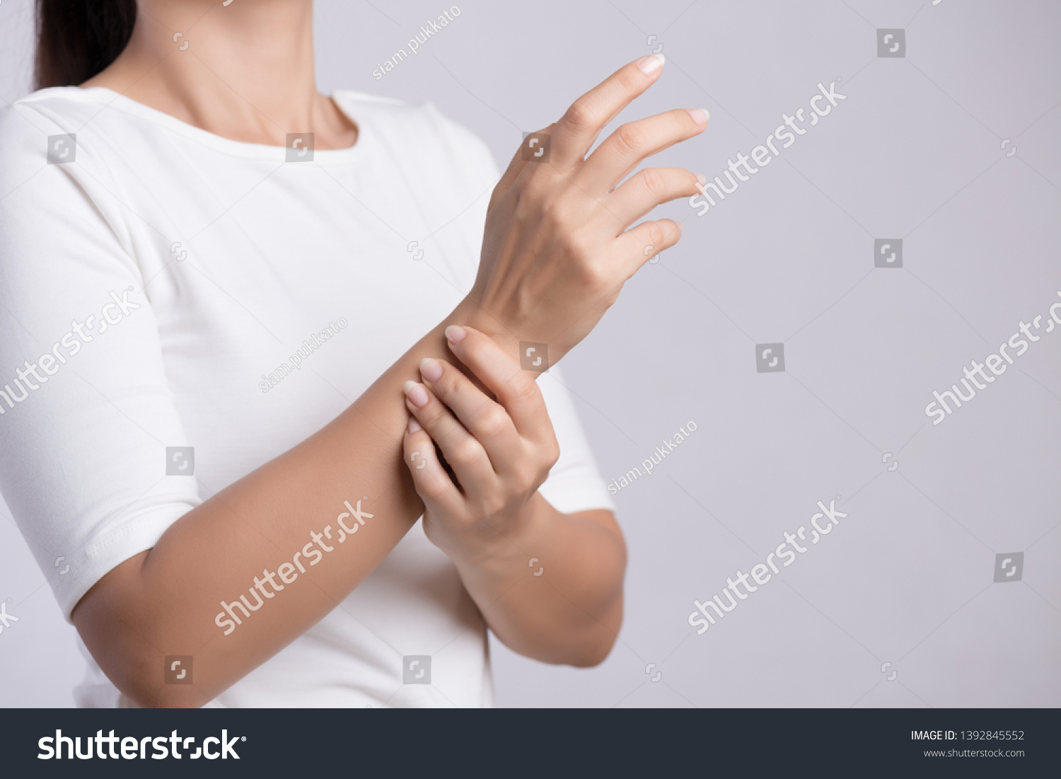 177-992-hands-hurt-images-stock-photos-vectors-shutterstock