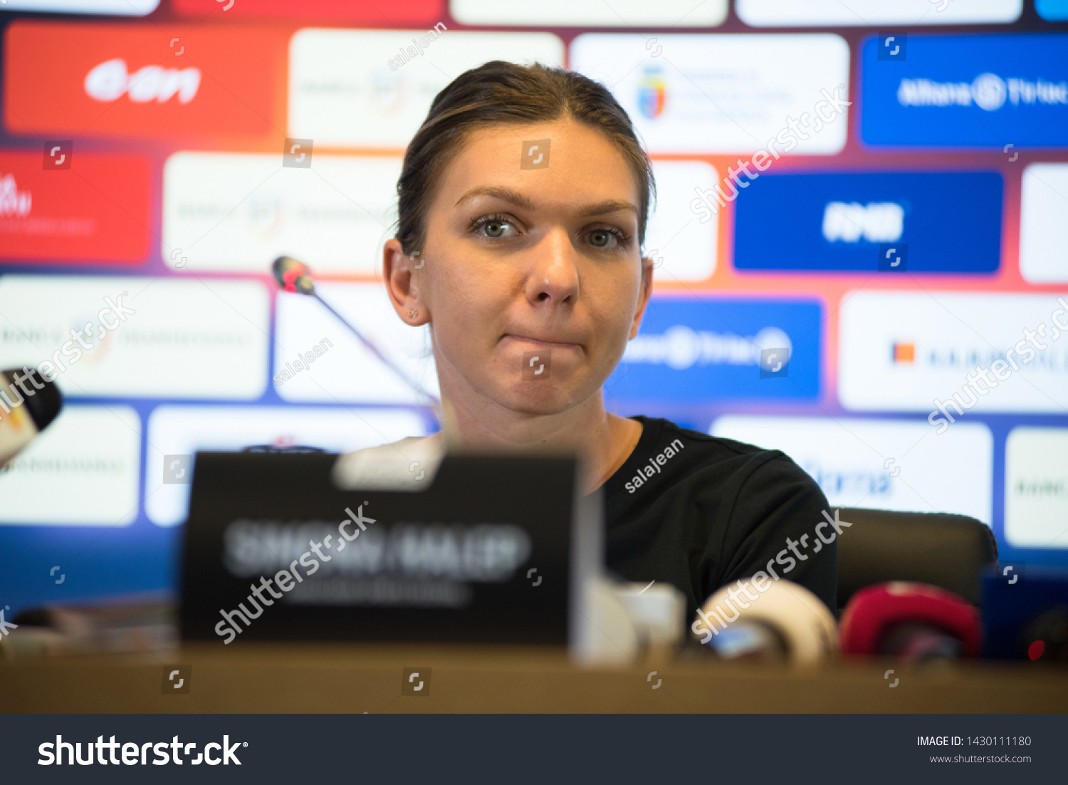 simona halep world Senior