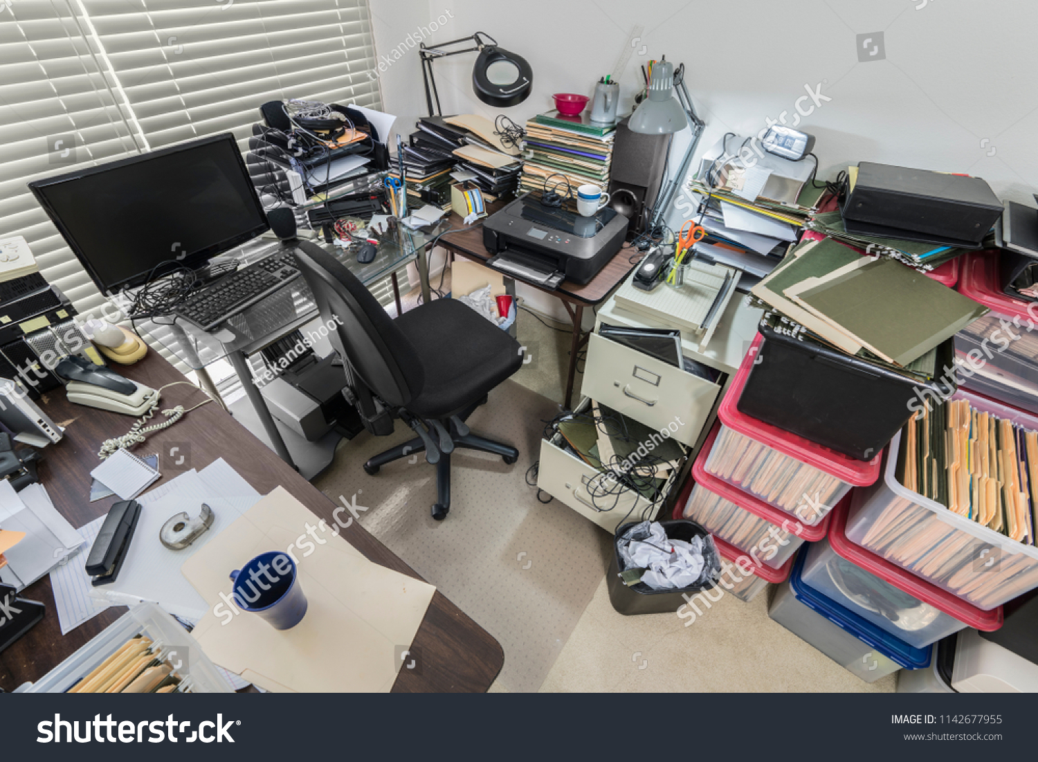 Messy home office Images, Stock Photos & Vectors | Shutterstock