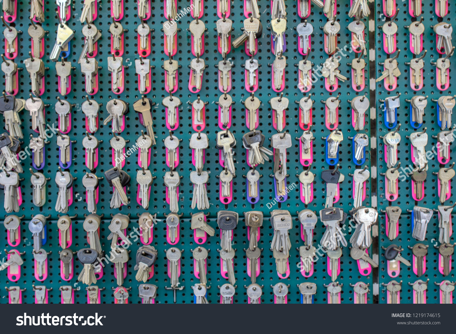 helpen Autorisatie vloek Collection Keys De Sleutelkluis Shop Amsterdam Stock Photo (Edit Now)  1219174615