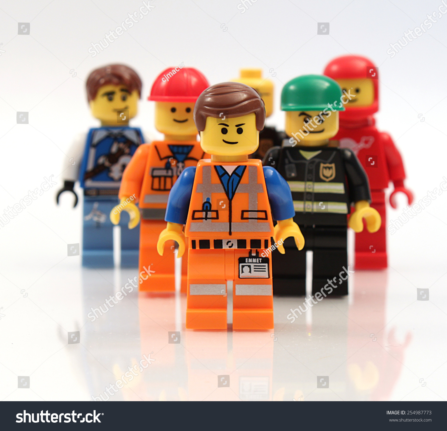 lego construction figures