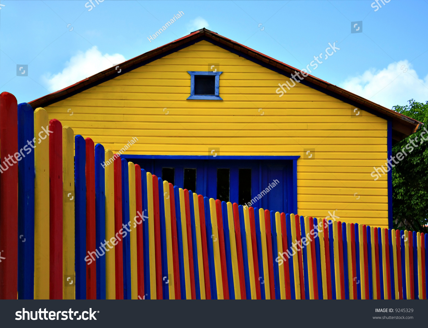 Colorful House colorful house picket fence stock photo 9245329 - shutterstock Colorful House colorful house picket fence stock photo 9245329 - shutterstock