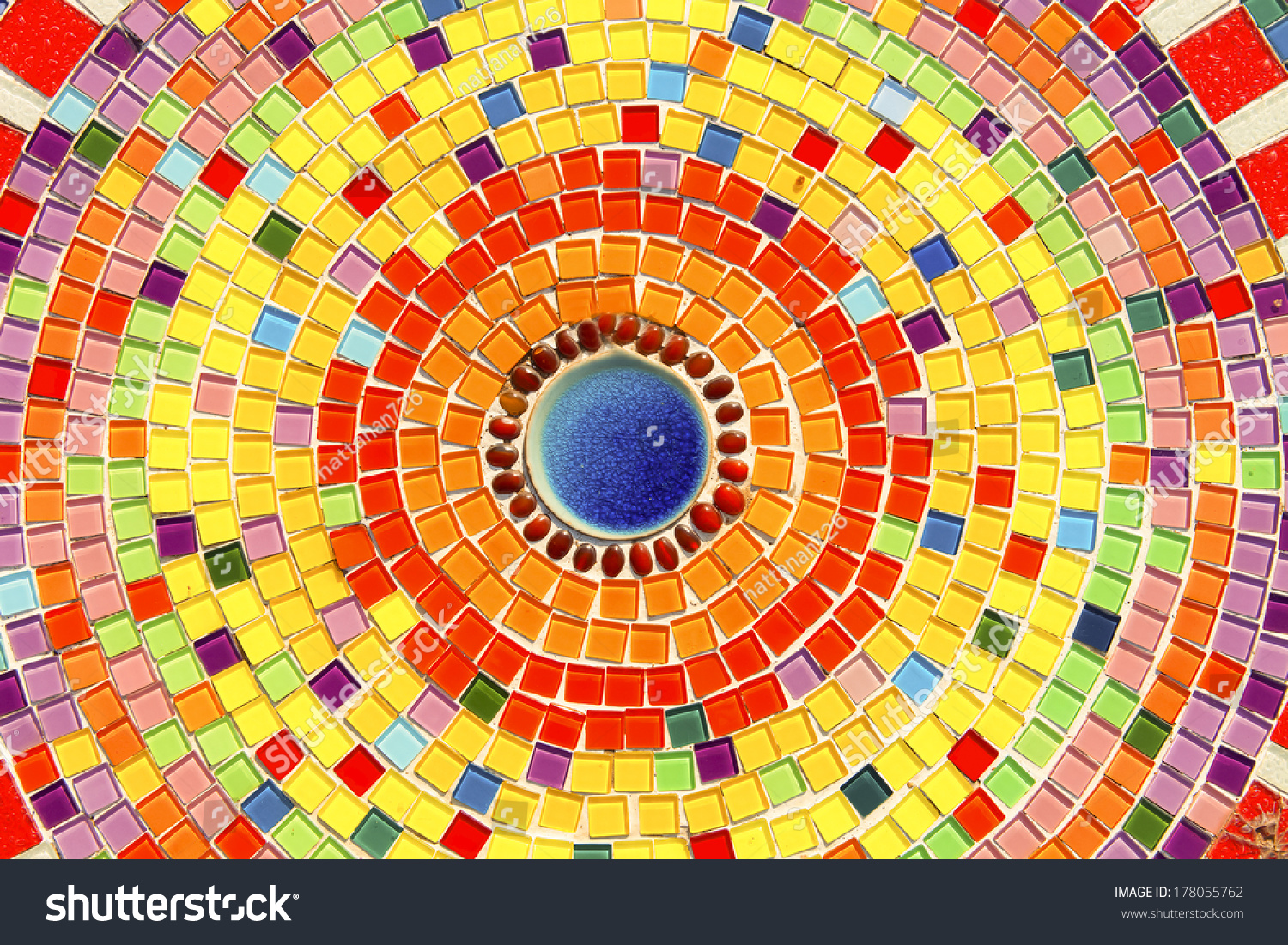[Jeu] Association d'images - Page 15 Stock-photo-colorful-mosaic-flooring-or-walls-178055762